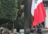Izamiento de la bandera, por fuerzas de seguridad