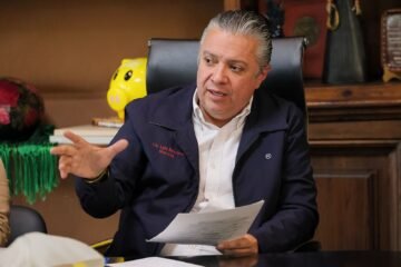 Garantizadas las quincenas y prestaciones del magisterio durante 2026: Luis Navarro Garantizadas las quincenas y prestaciones del magisterio durante 2026: Luis Navarro