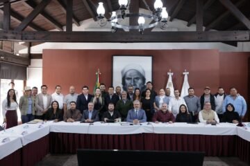 Alcaldes de Michoacán reconocen visión municipalista de Alfredo Ramírez Bedolla en su Quinto Informe