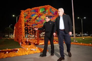 Con altares de Día de Muertos, honra Bedolla memoria de elementos caídos de la Guardia Civil