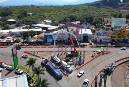 Construcción del distribuidor La Rinconada en Zamora, con 15 % de avance: Bedolla