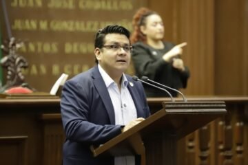 Toño Carreño plantea reformas a la Ley de Salud para atención de lupus y otras enfermedades autoinmunes Toño Carreño plantea reformas a la Ley de Salud para atención de lupus y otras enfermedades autoinmunes