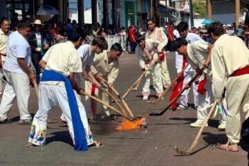 Estudiantes llevarán juego de pelota purépecha y altar de muertos al lago de Camécuaro
