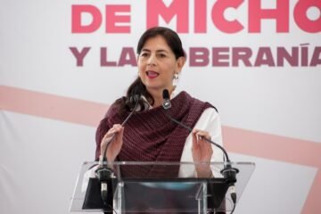 Gaby Molina resalta avances de la 4T en Uruapan